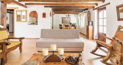 Colonial charm and family comfort steps from the plaza in Villa de Leyva.