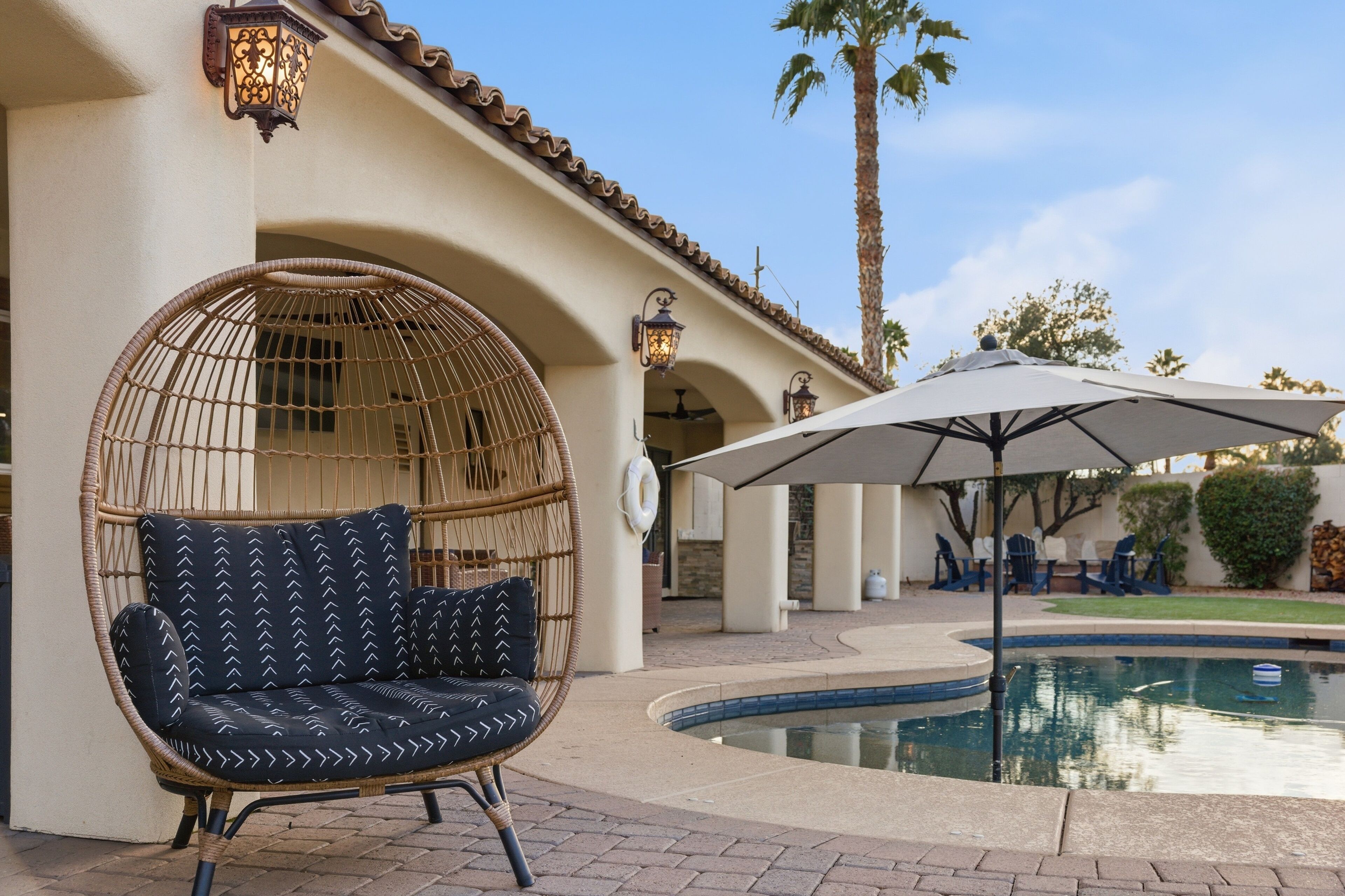 Piscina all'aperto, una piscina riscaldata