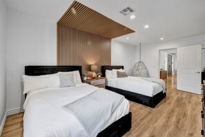 5 chambres, bureau, fer et planche à repasser, Wi-Fi gratuit