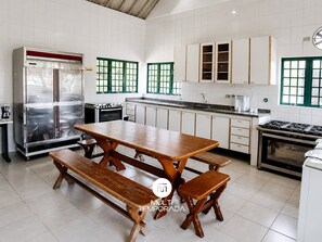 Family Cottage | Dining - Chácara 3 Poderes Piscina - 60 pessoas (Guararema)