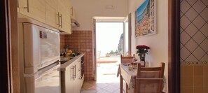 Microwave, oven, stovetop - RACHELE HOUSE WITH SEA VIEW (Amalfi)