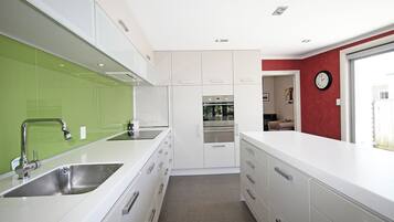 Fridge, microwave, dishwasher, toaster