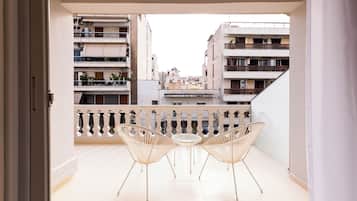 Suite with Balcony | Interior