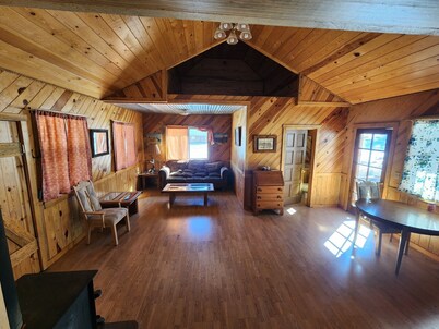 Entire Beaver Creek Guest Ranch 14-bed cabin in Blue perfect for group getaways