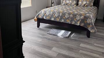 3 chambres, fer et planche à repasser, Wi-Fi, draps fournis