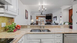 Apartment (1 Bedroom) | Interior - Canyon Lodge at Westgate by Avantstay Park City Mountain Condo With Private Hot Tub + Views + Resort Amenities (Park City)