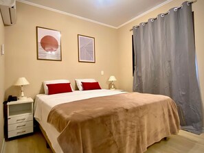 Apartment | Laptop workspace, blackout drapes, iron/ironing board, free WiFi - Quality Vila Olímpia (São Paulo)