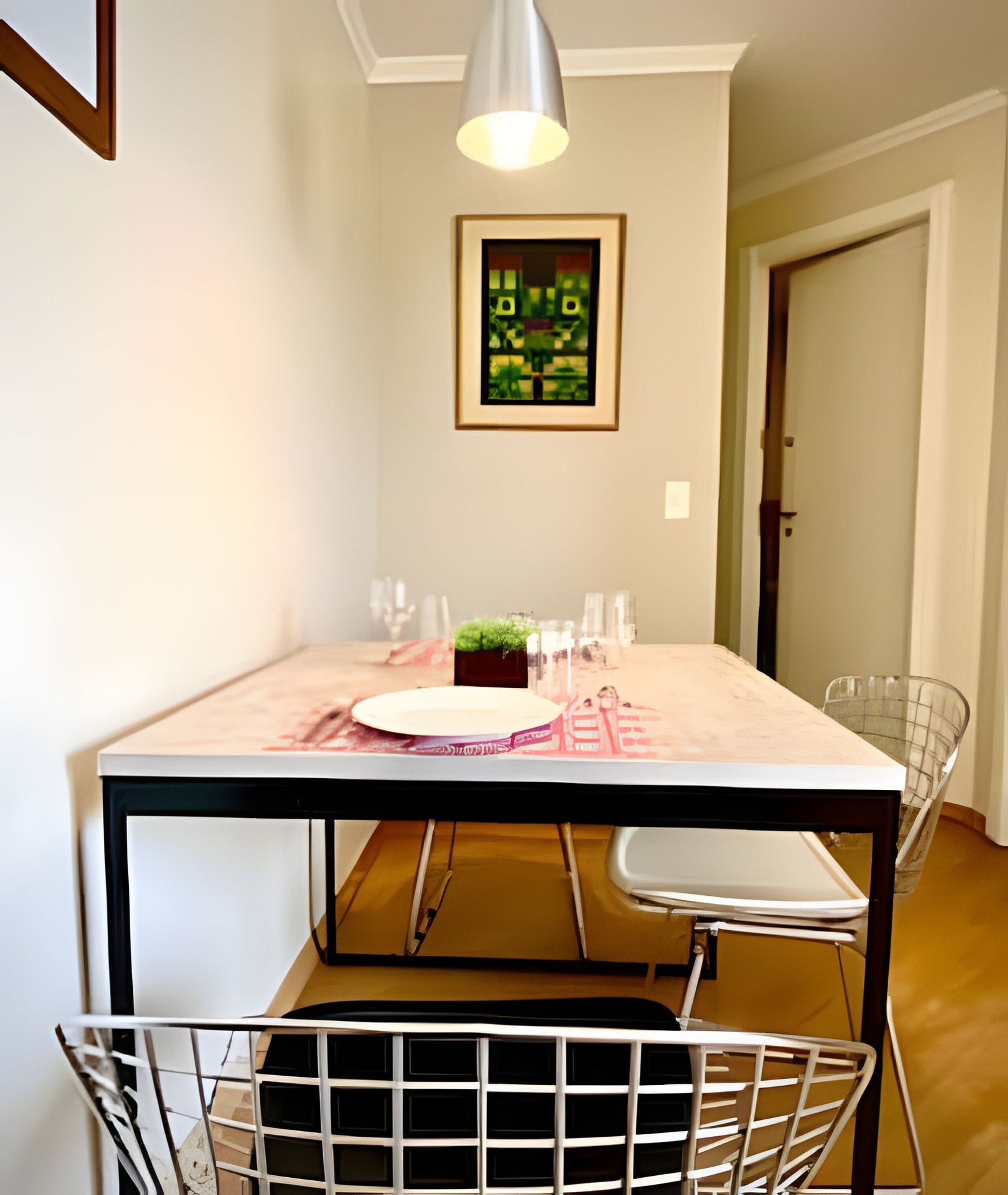 Standard Apartment | Dining