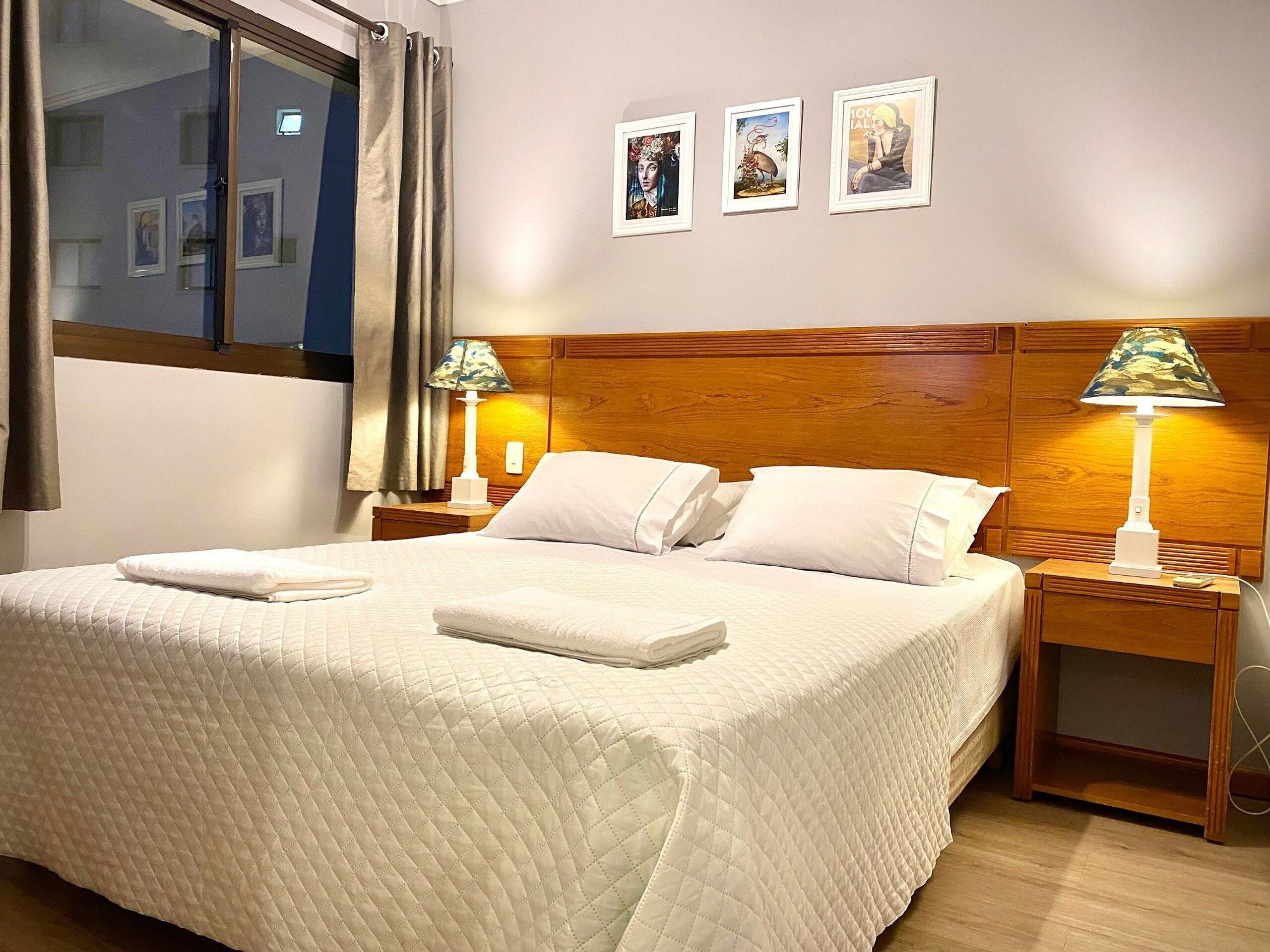 アパートメント | ノートパソコン用作業スペース、遮光カーテン、アイロン / アイロン台、WiFi (無料)