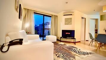 Standard Apartment | Living area