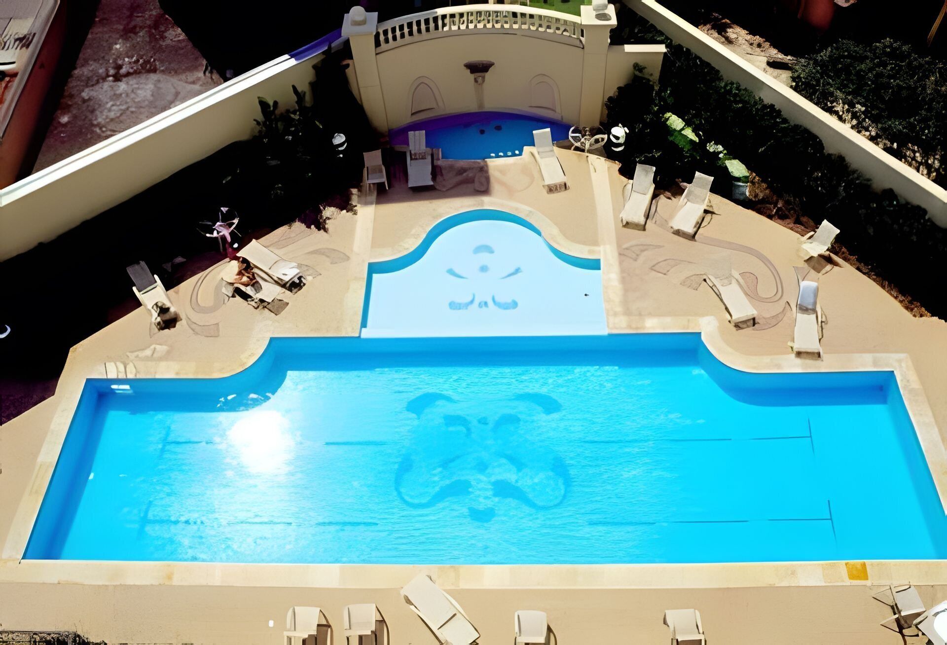 Apartamento | Piscina | Una piscina al aire libre