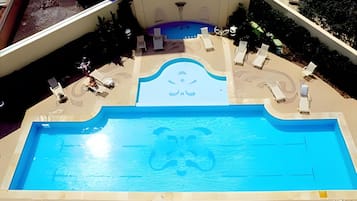 Apartamento | Piscina | Una piscina al aire libre