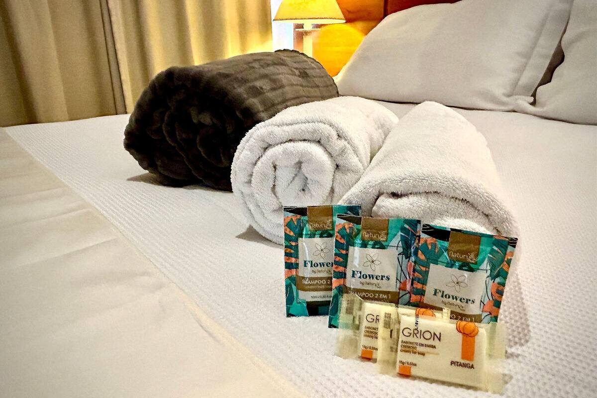 Laptop workspace, blackout drapes, iron/ironing board, free WiFi