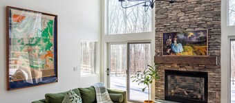 NEW: A Sleek Glass Walled Retreat in Narrowsburg