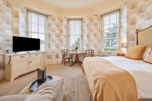 1 kamar tidur dan didekorasi berbeda-beda