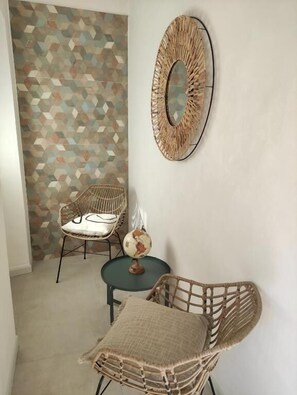 Deluxe Double Room, Balcony, Courtyard View | Interior