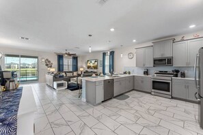 Microwave, oven, stovetop, dishwasher - Updated Luxury 7br/5ba villa in Championsgate  - no rear neighbors - pool/ Spa (Kissimmee)