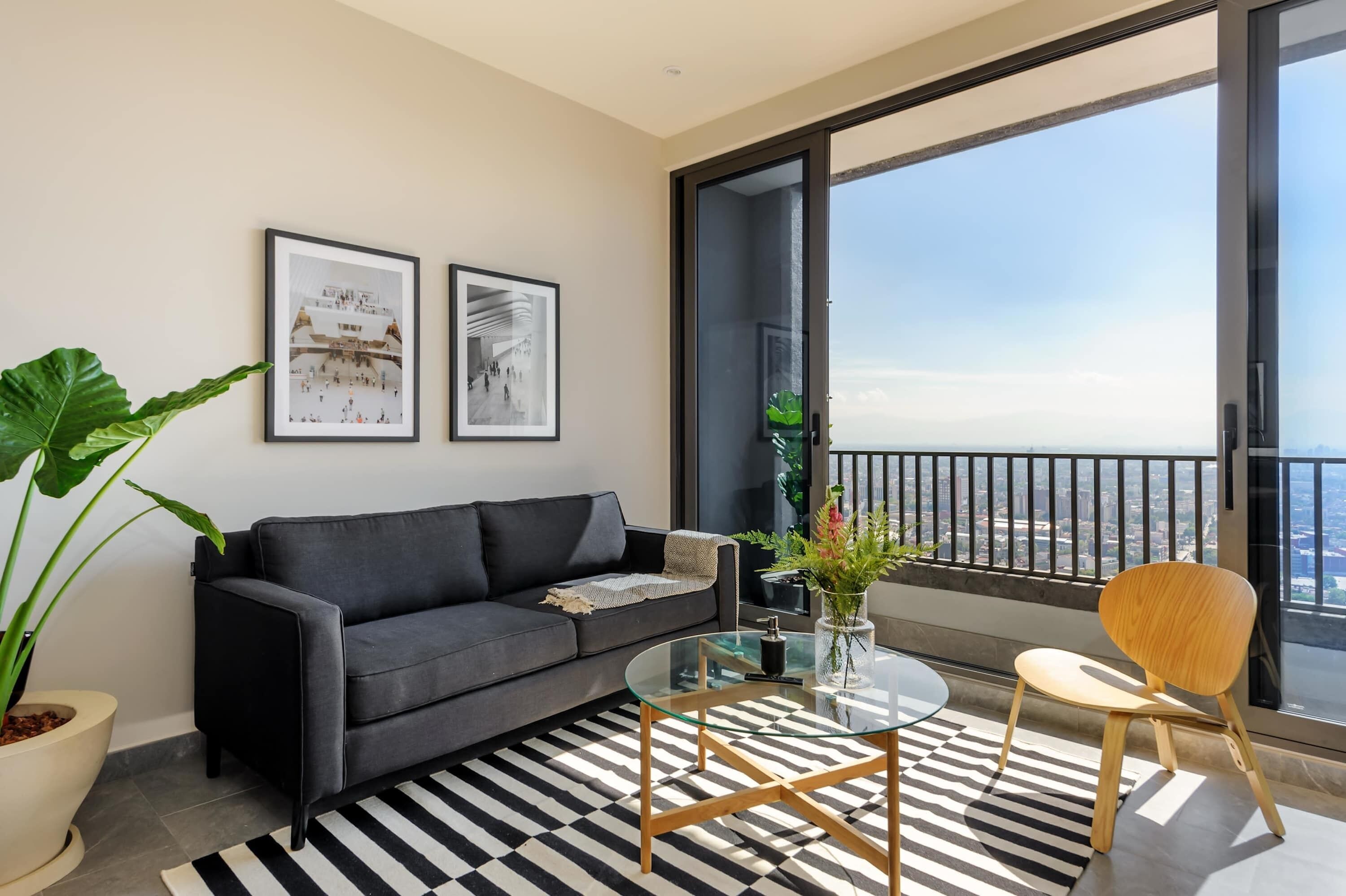 Televisión, oficina