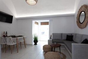 Villa, Patio | Living area - VILLA IZABELA (Emporio)