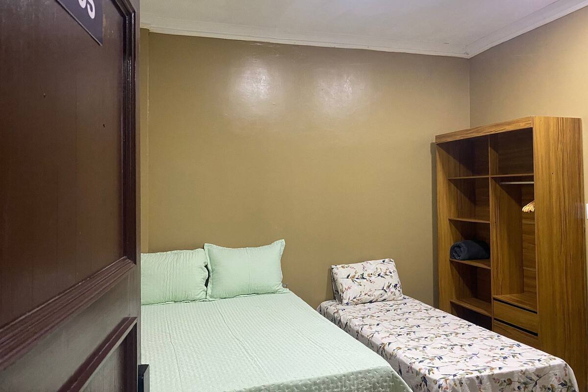 Ingyenes wifi és ágynemű