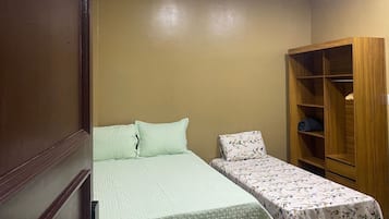 Quarto quádruplo urbano | Wi-Fi de cortesia