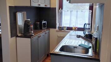 Oven, stovetop, dishwasher