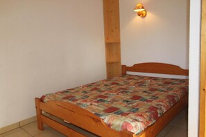 Unclassified image, 3 of 11, button - 10m from ski slopes, Ground floor, view ski slopes, terrace, tv, ski locker, 27m², Val Cenis (Termignon)