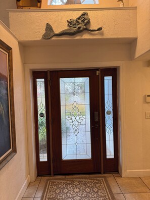 Interior - Spacious 4-bedroom house on beautiful Lake Apopka. (Apopka)