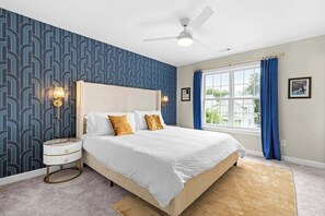 3 bedrooms, desk, iron/ironing board, travel cot - Raleigh Retreat: Fire Pit, Patio & Workspace (Raleigh)