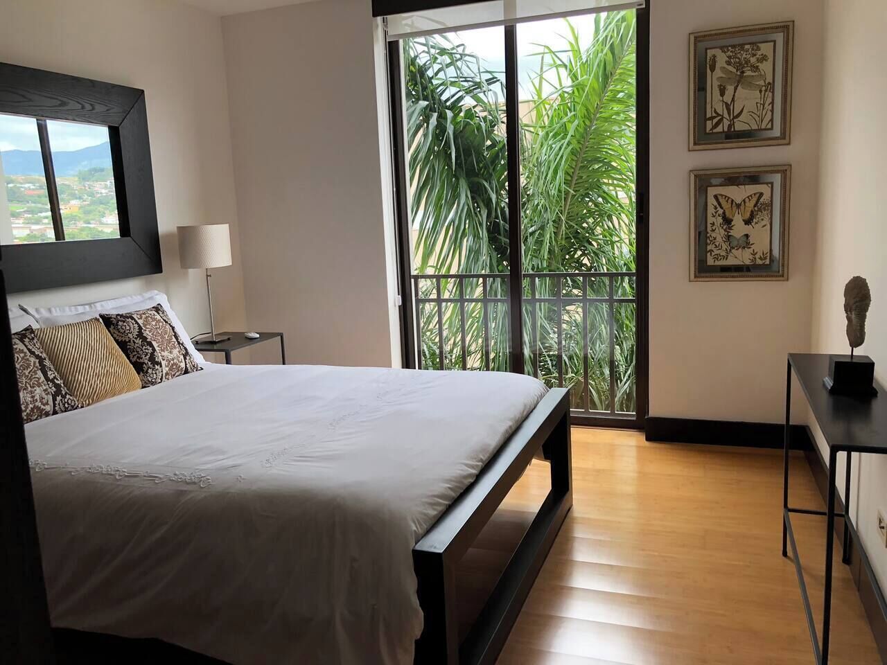 3 bedrooms, iron/ironing board, Internet, bed sheets