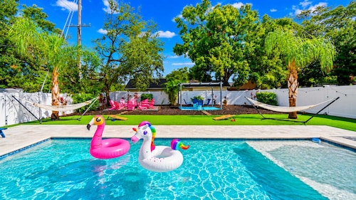 Tampa Backyard Oasis | Pool • Golf • Glam Room