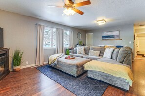 TV, fireplace - Bring Your Boat! Family-Friendly Gem on Grand Lake (Grove)