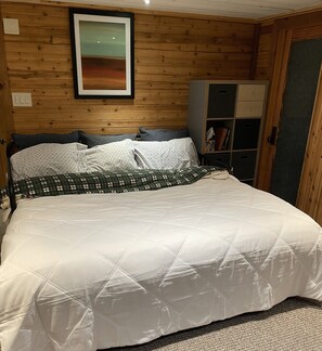 Iron/ironing board, WiFi, bed sheets - Summit Powder Retreat: Fireplace, Covered Parking - near Woodward & Canyons (Park City)