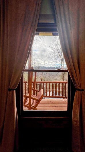 Interior - Bear Mountain Cozy Cabin, Close to everything! (Sevierville)