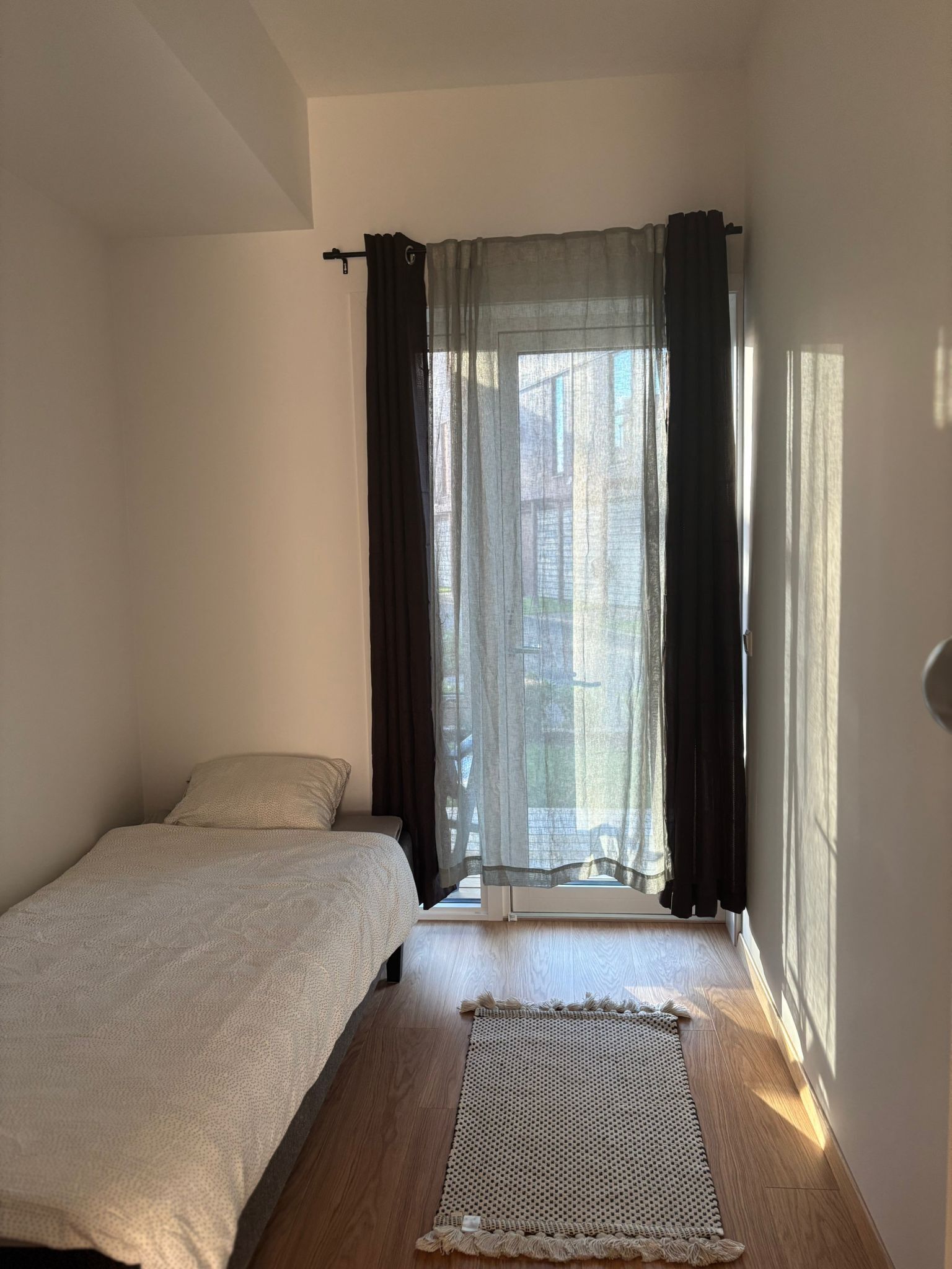 2 bedrooms, desk, free WiFi, bed sheets