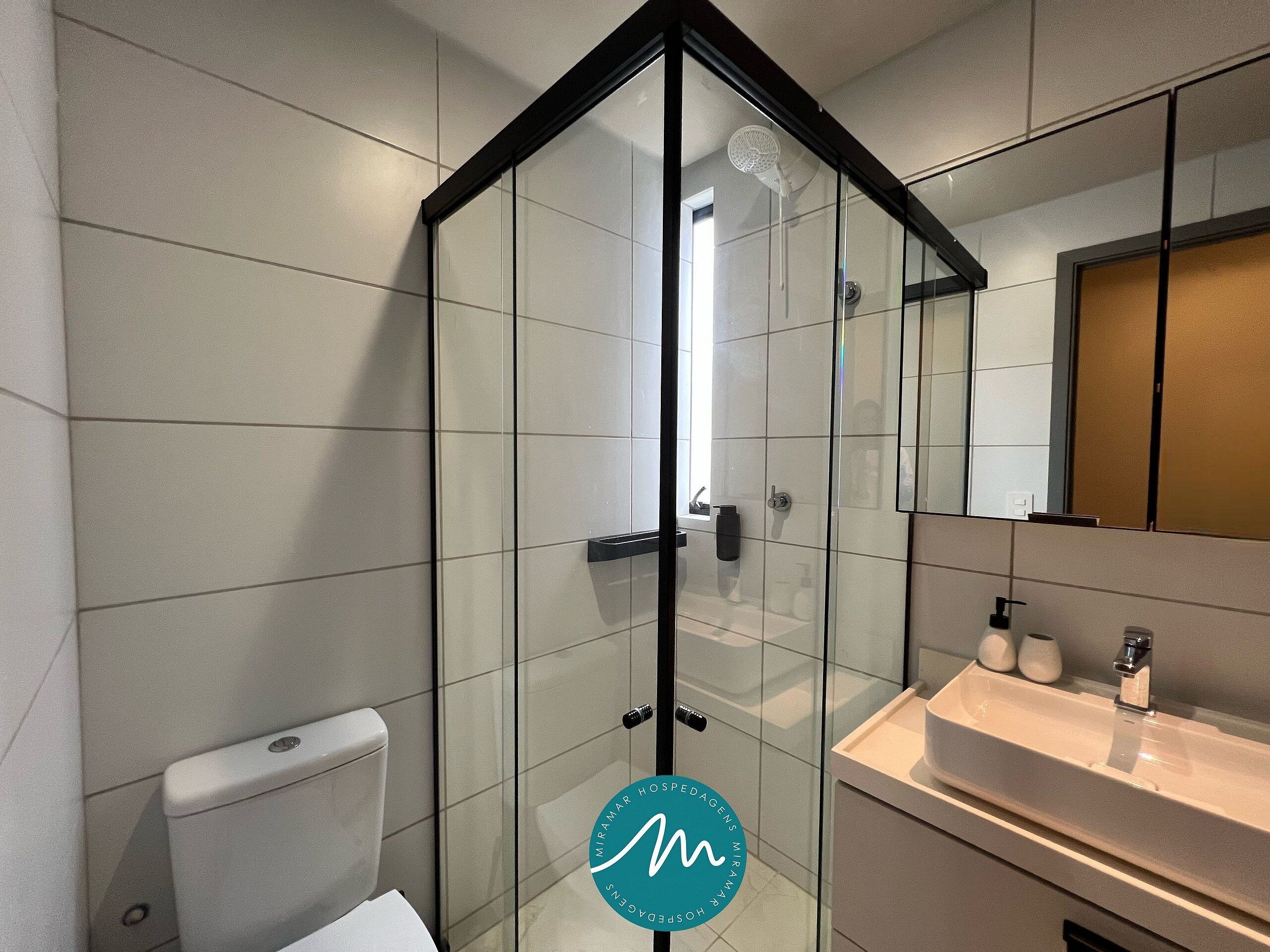 Comfort Apartment | Bathroom | Towels, toilet paper