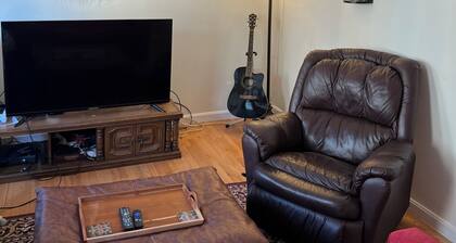 Furnished 1BR Near BU, BC & Green Line