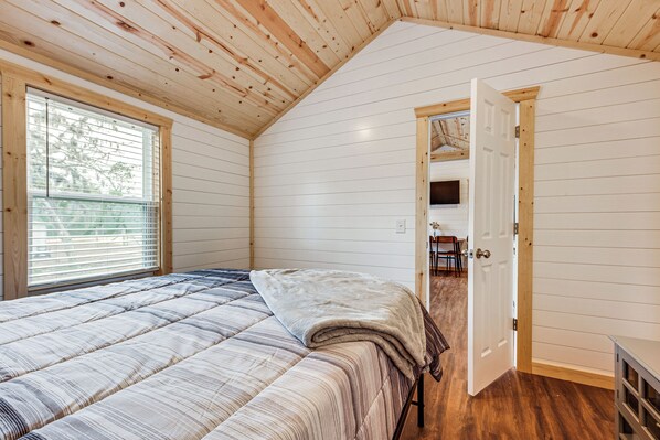 2 bedrooms, Internet, bed sheets