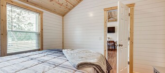 7 Mi to Keaton Beach: Peaceful Perry Gem!