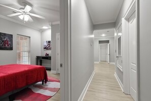 3 habitaciones, escritorio, wifi gratis y ropa de cama 
