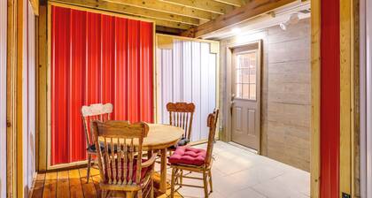 1 Mi to TIEC: Peaceful Mountain Cabin