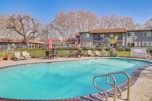Pool - Pleasanton Gem in Quiet Community w/ Pool Access (Pleasanton)