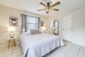 Desk, iron/ironing board, Internet, bed sheets - Visit Route 66! Pet-Friendly Joplin Gem w/ Yard (Joplin)