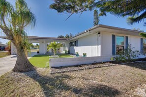 Exterior - 4 Mi to Beach! Snowbird Escape in Port Charlotte (Port Charlotte)