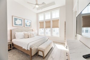 3 bedrooms, iron/ironing board, WiFi, bed sheets - 30a Prominence Townhome - 3BR 2.5 Bath, Sleeps 11 - Easy golf cart ride to beach (INLET BEACH)