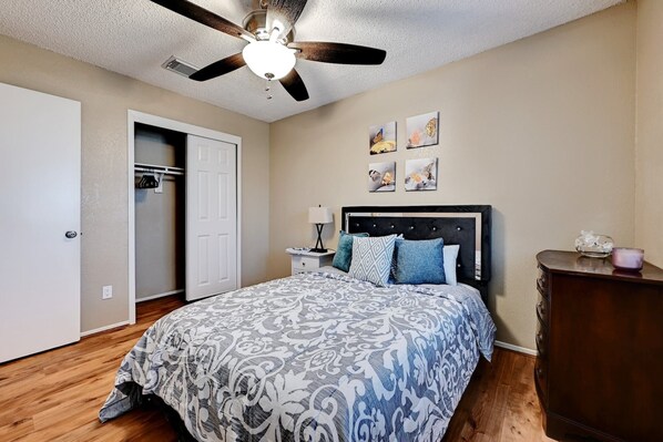 Free WiFi - Modern Pflugerville Home Near Austin (Pflugerville)