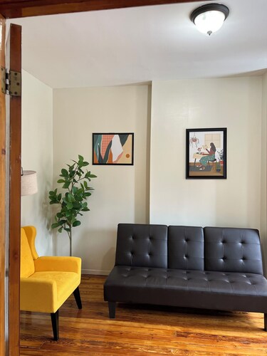 Cozy 1-bedroom apartment rental