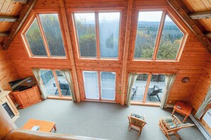 Traditional Cabin, 3 Bedrooms, Mountain View | Living area | 42-inch TV with cable channels