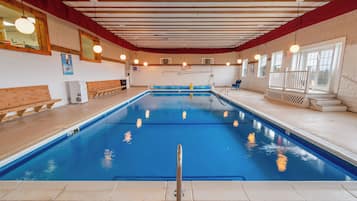 2 binnenzwembaden en een seizoensgebonden buitenzwembad