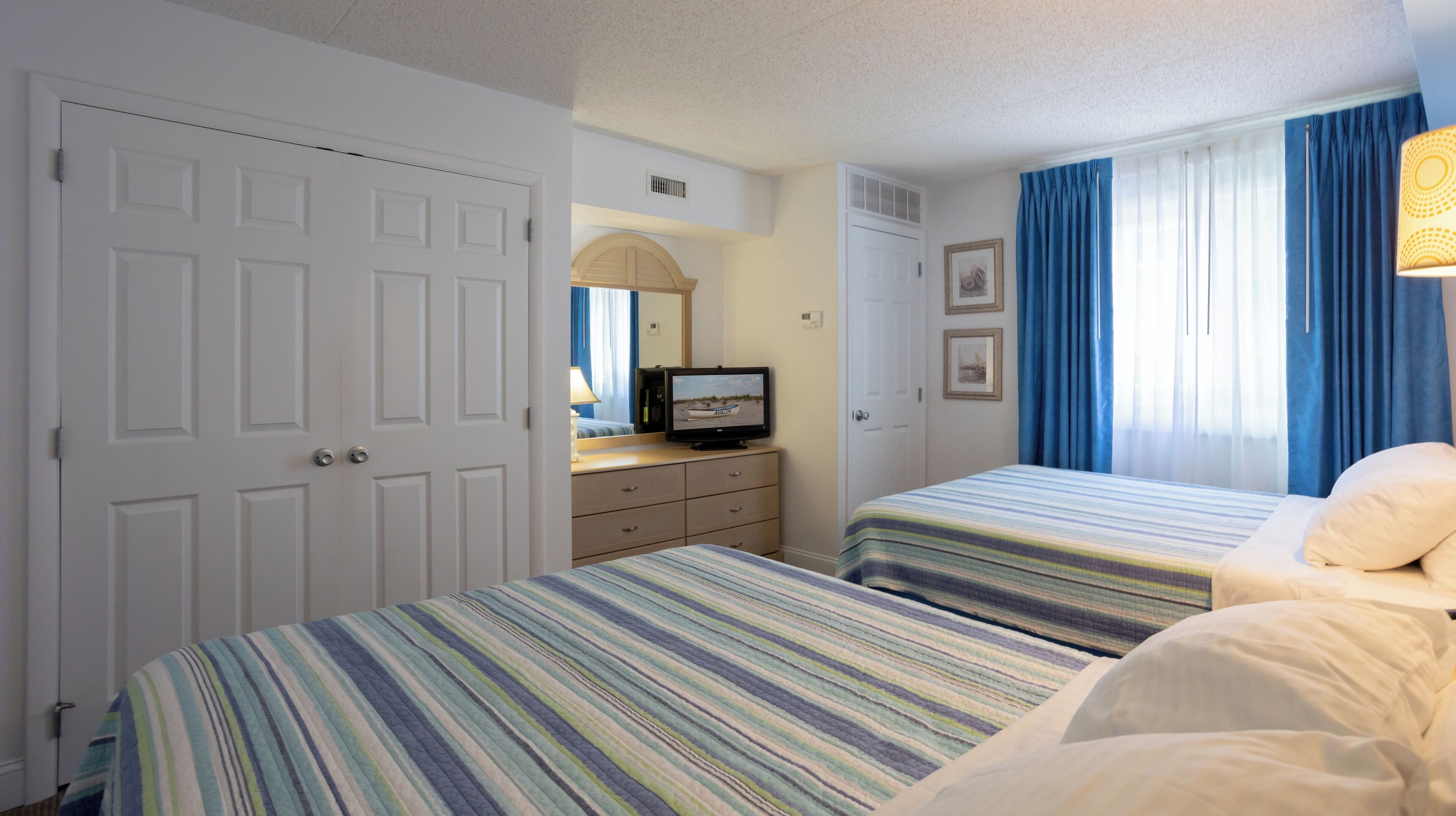 Deluxe Suite | In-room safe, iron/ironing board, free WiFi